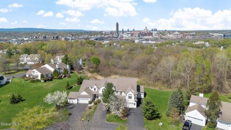 19 Empire Circle Rensselaer NY 12144