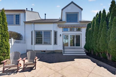 19 Empire Circle Rensselaer NY 12144