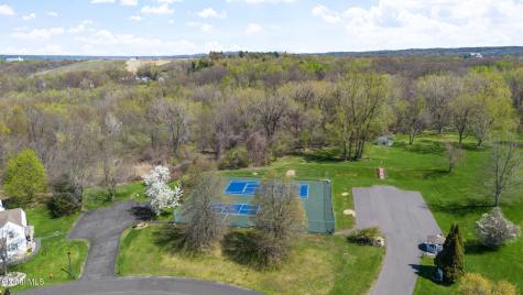 19 Empire Circle Rensselaer NY 12144