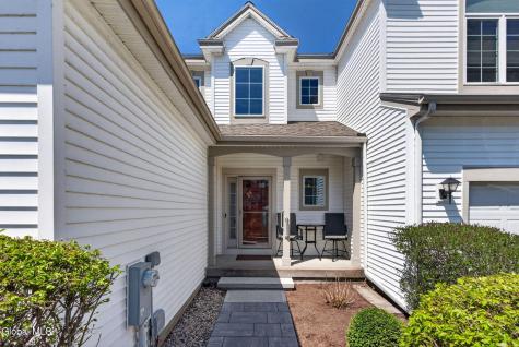 19 Empire Circle Rensselaer NY 12144
