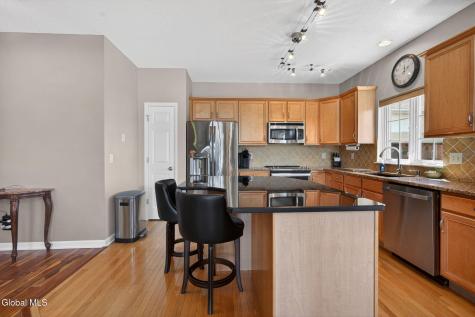 19 Empire Circle Rensselaer NY 12144