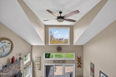 19 Empire Circle Rensselaer NY 12144