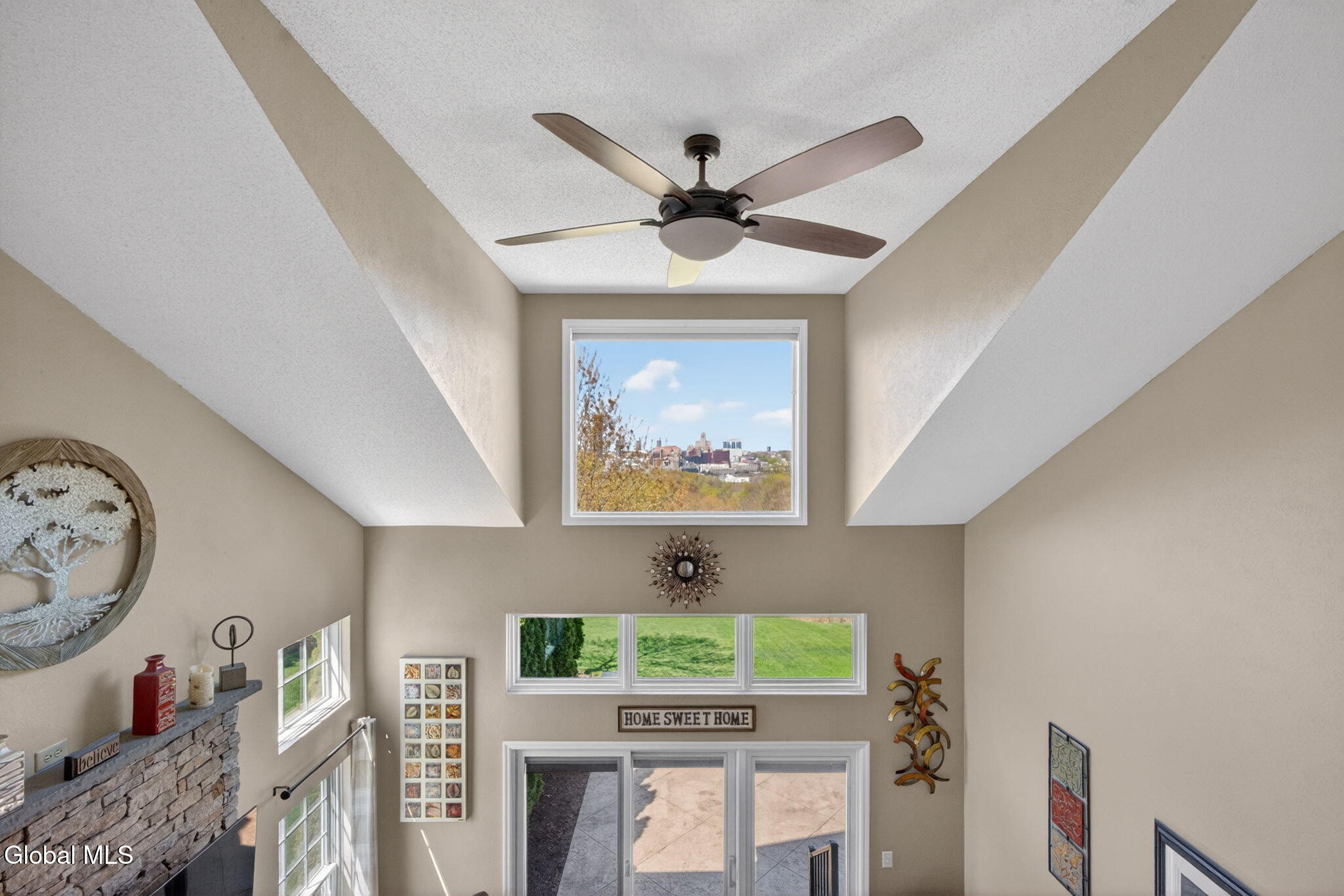 19 Empire Circle Rensselaer NY 12144