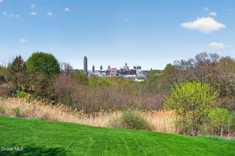 19 Empire Circle Rensselaer NY 12144