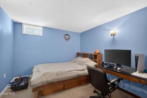 19 Empire Circle Rensselaer NY 12144