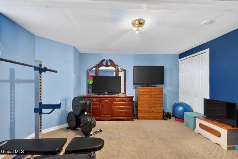 19 Empire Circle Rensselaer NY 12144