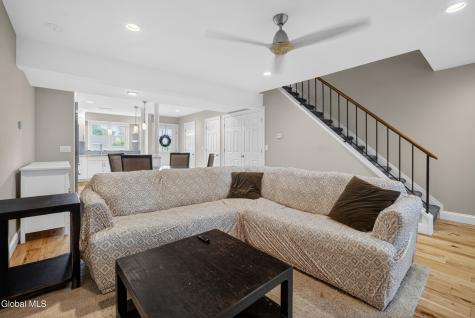 10 Redcoat Court Halfmoon NY 12065