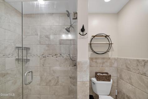 10 Redcoat Court Halfmoon NY 12065