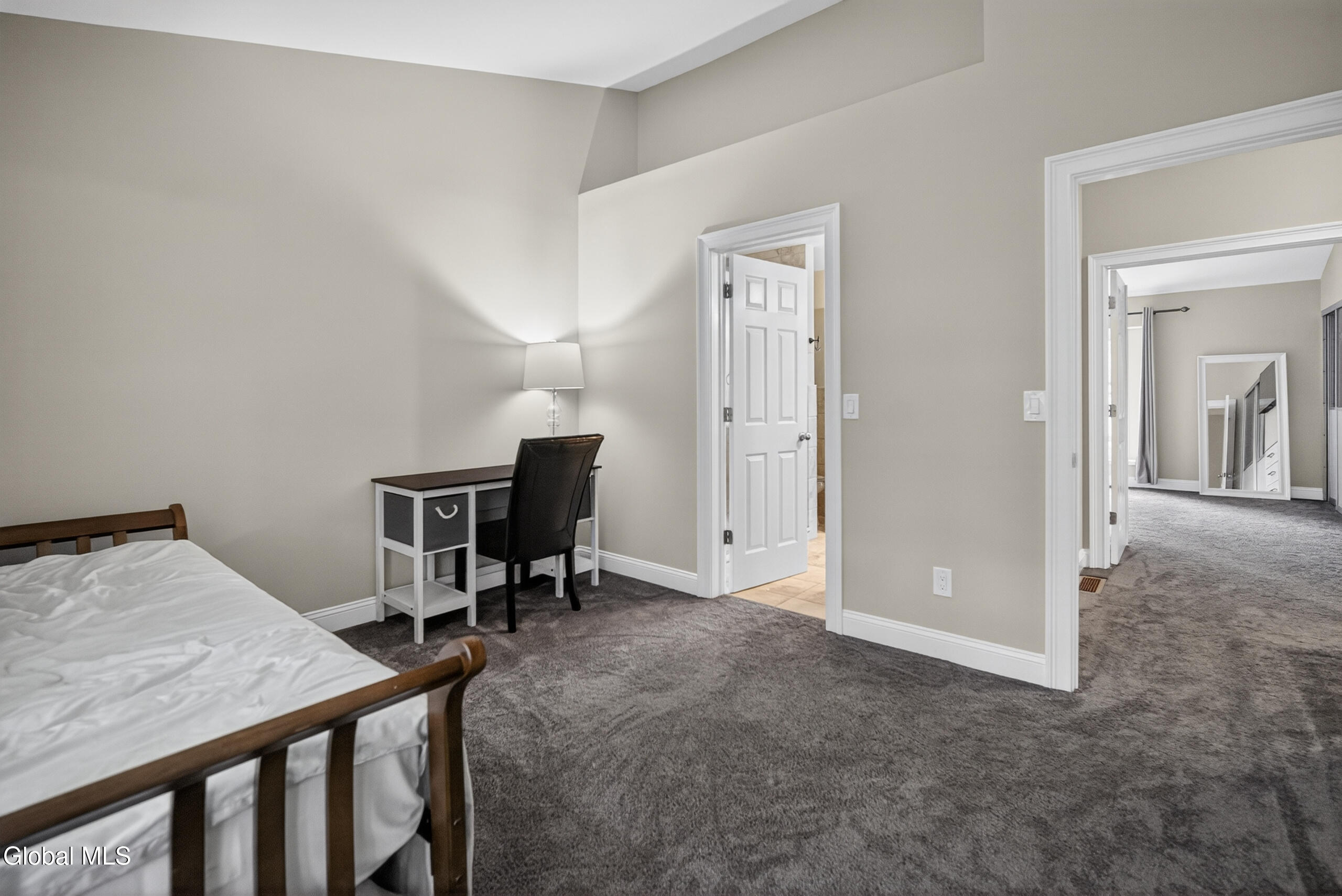 10 Redcoat Court Halfmoon NY 12065