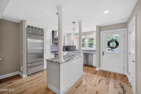 10 Redcoat Court Halfmoon NY 12065