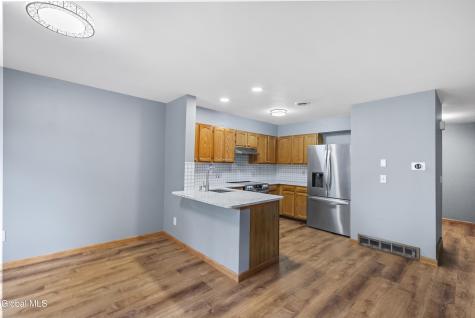 67 Harvard Road Watervliet NY 12189