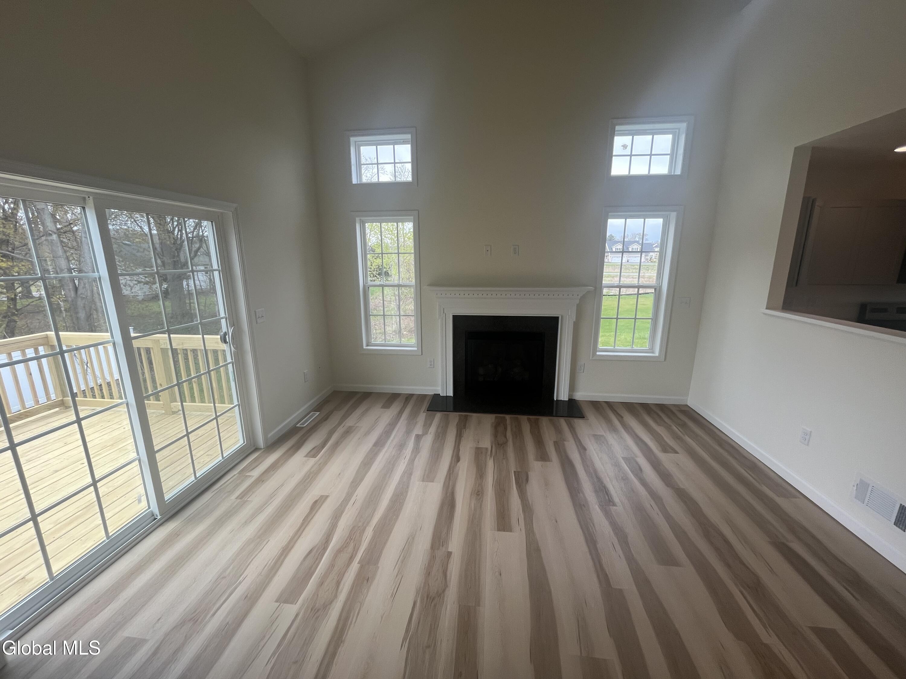 31 Paar Way Mechanicville NY 12118