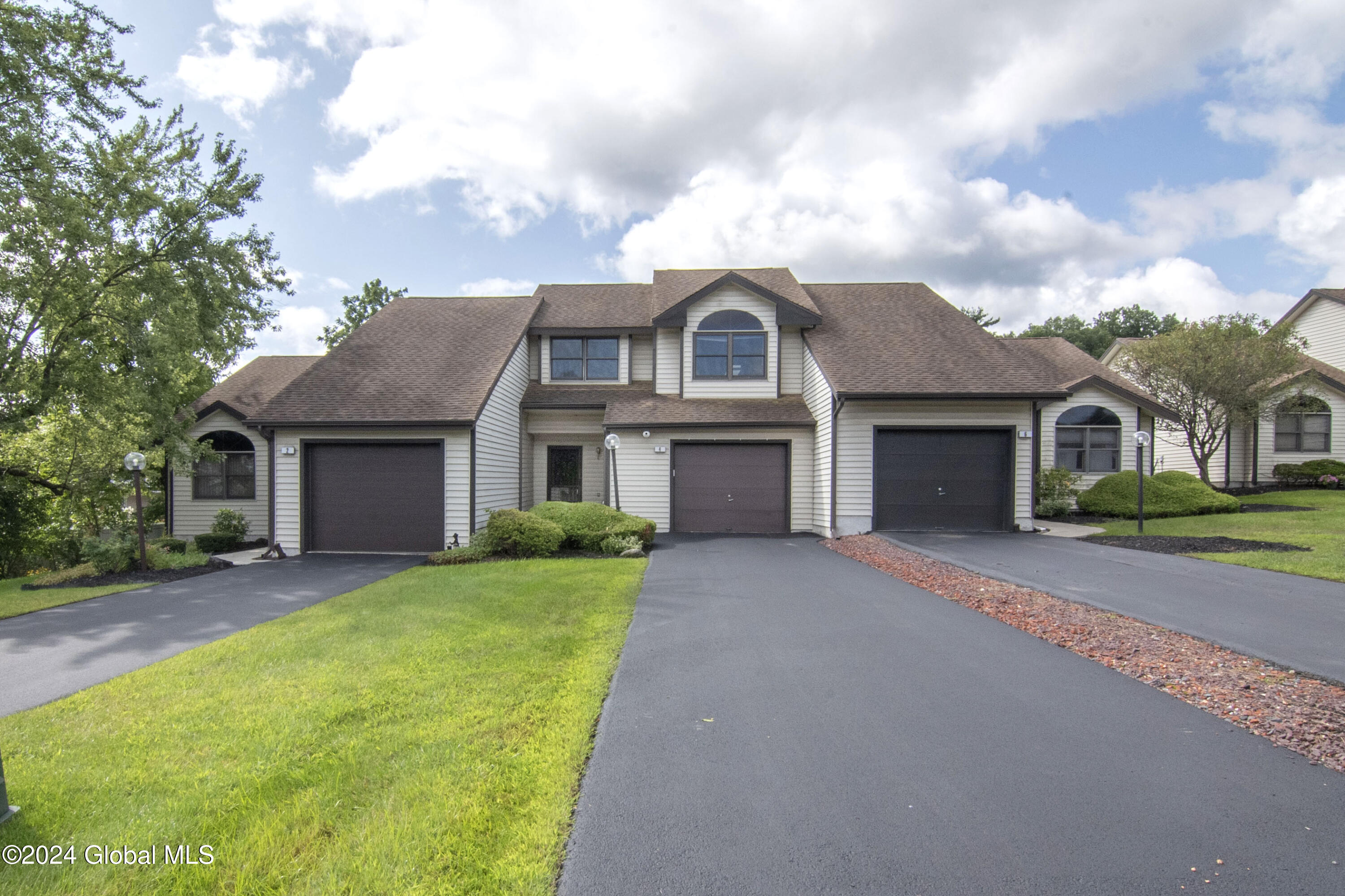 4 Surrey Hill Drive Latham NY 12110