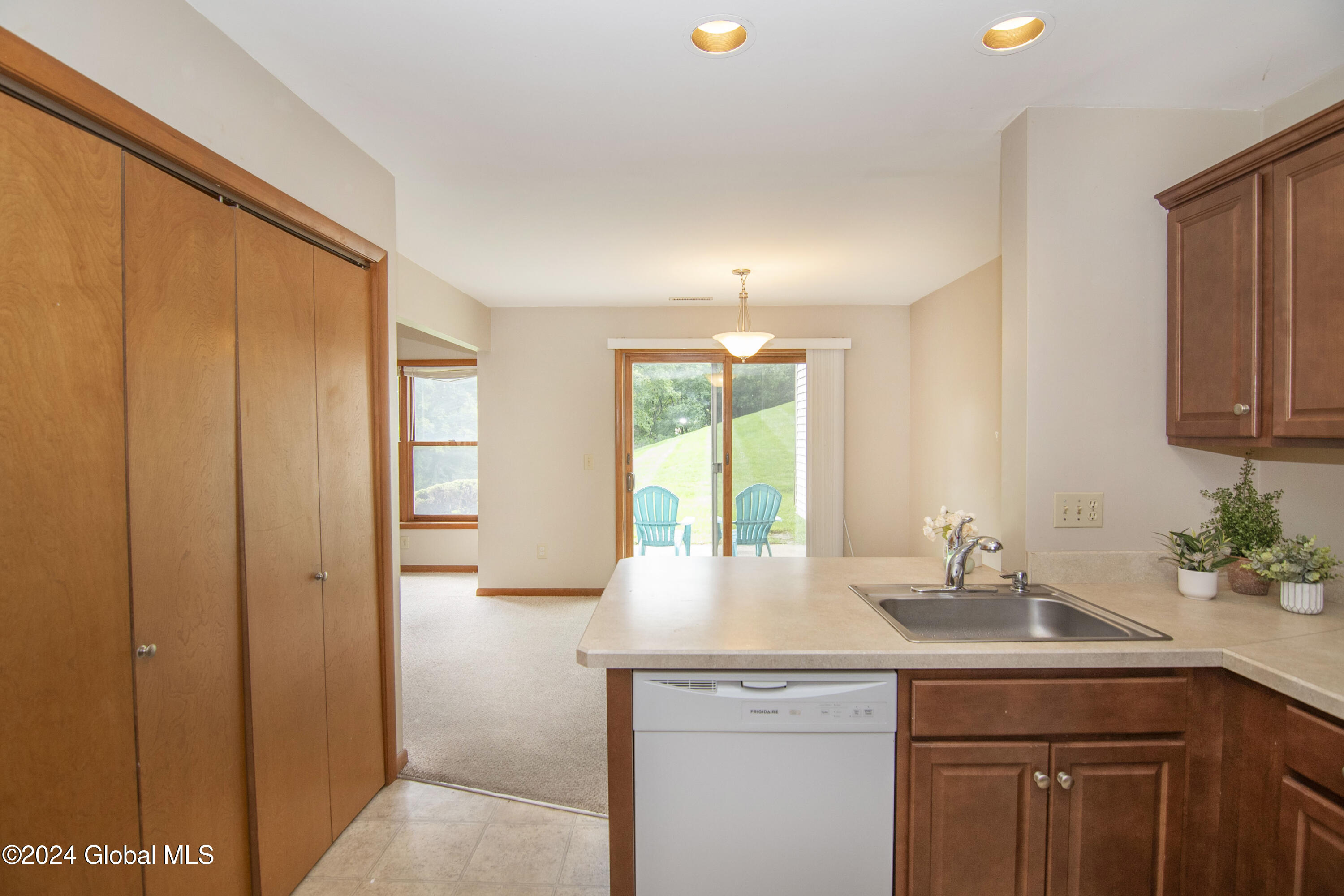 4 Surrey Hill Drive Latham NY 12110