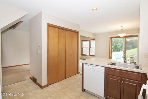 4 Surrey Hill Drive Latham NY 12110