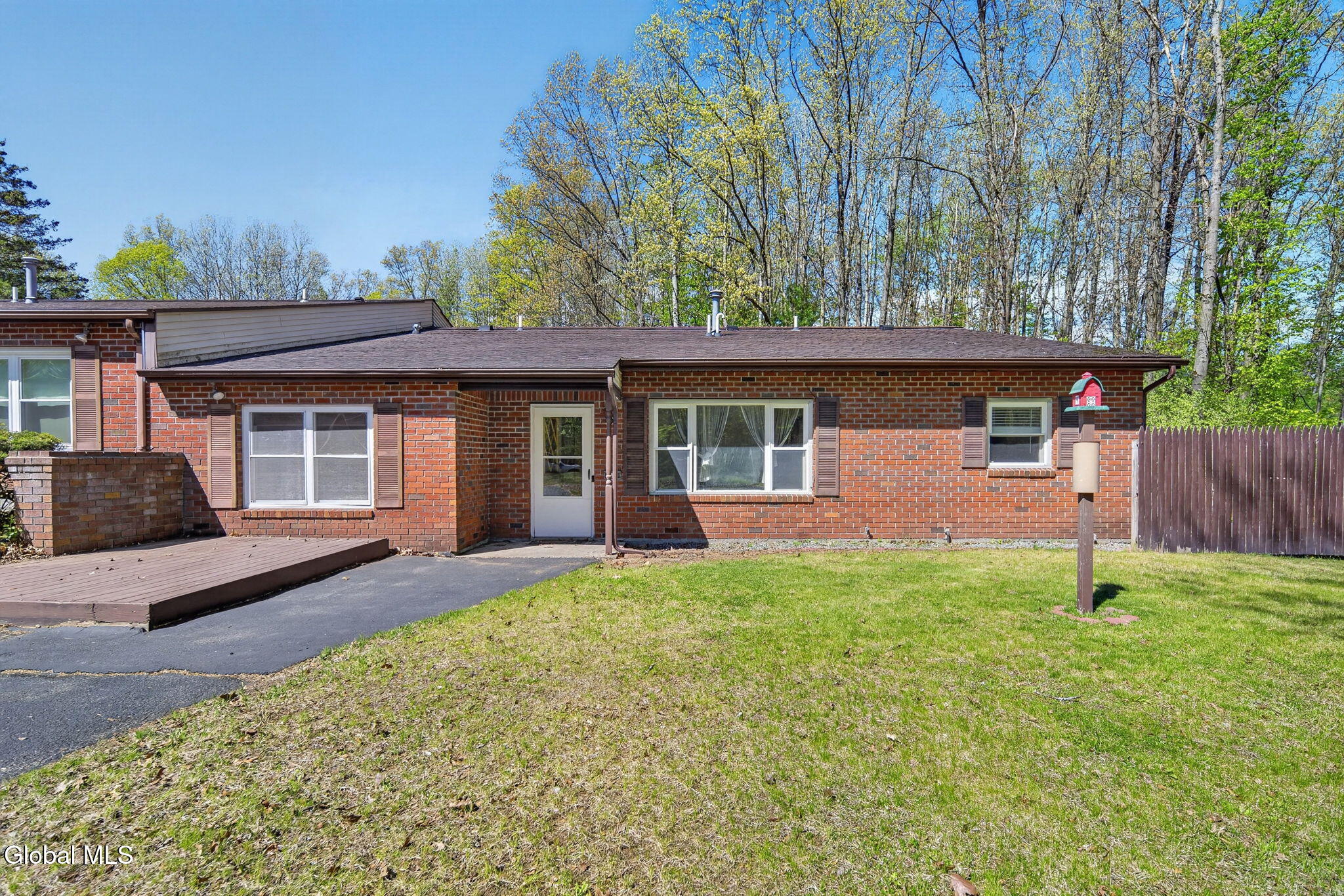 6B Deer Creek Clifton Park NY 12065
