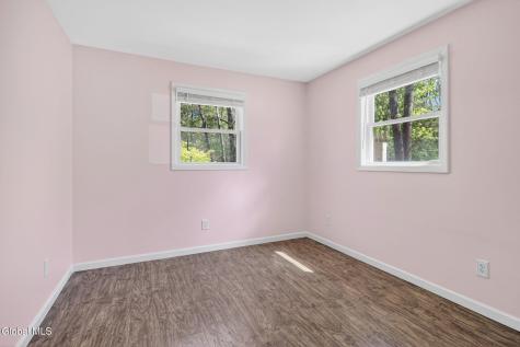 6B Deer Creek Clifton Park NY 12065