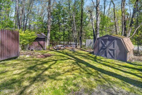 6B Deer Creek Clifton Park NY 12065