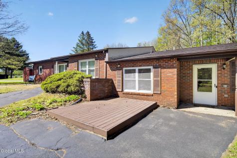 6B Deer Creek Clifton Park NY 12065