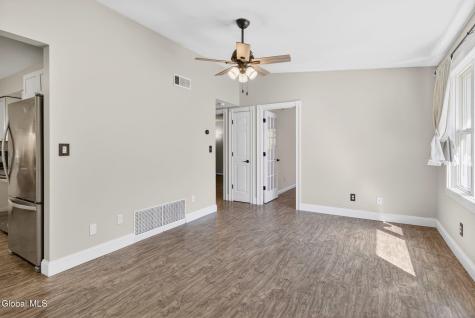 6B Deer Creek Clifton Park NY 12065