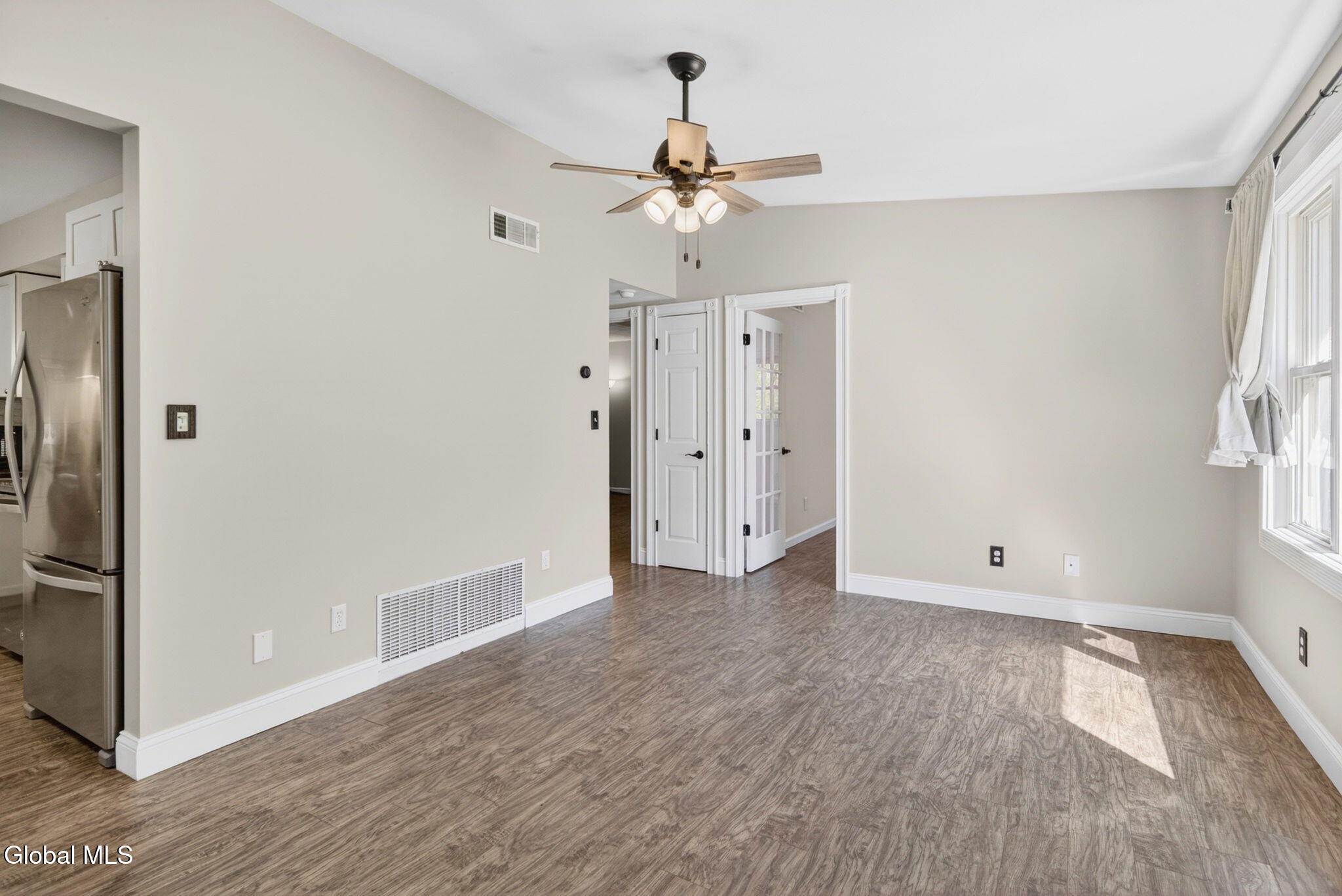 6B Deer Creek Clifton Park NY 12065