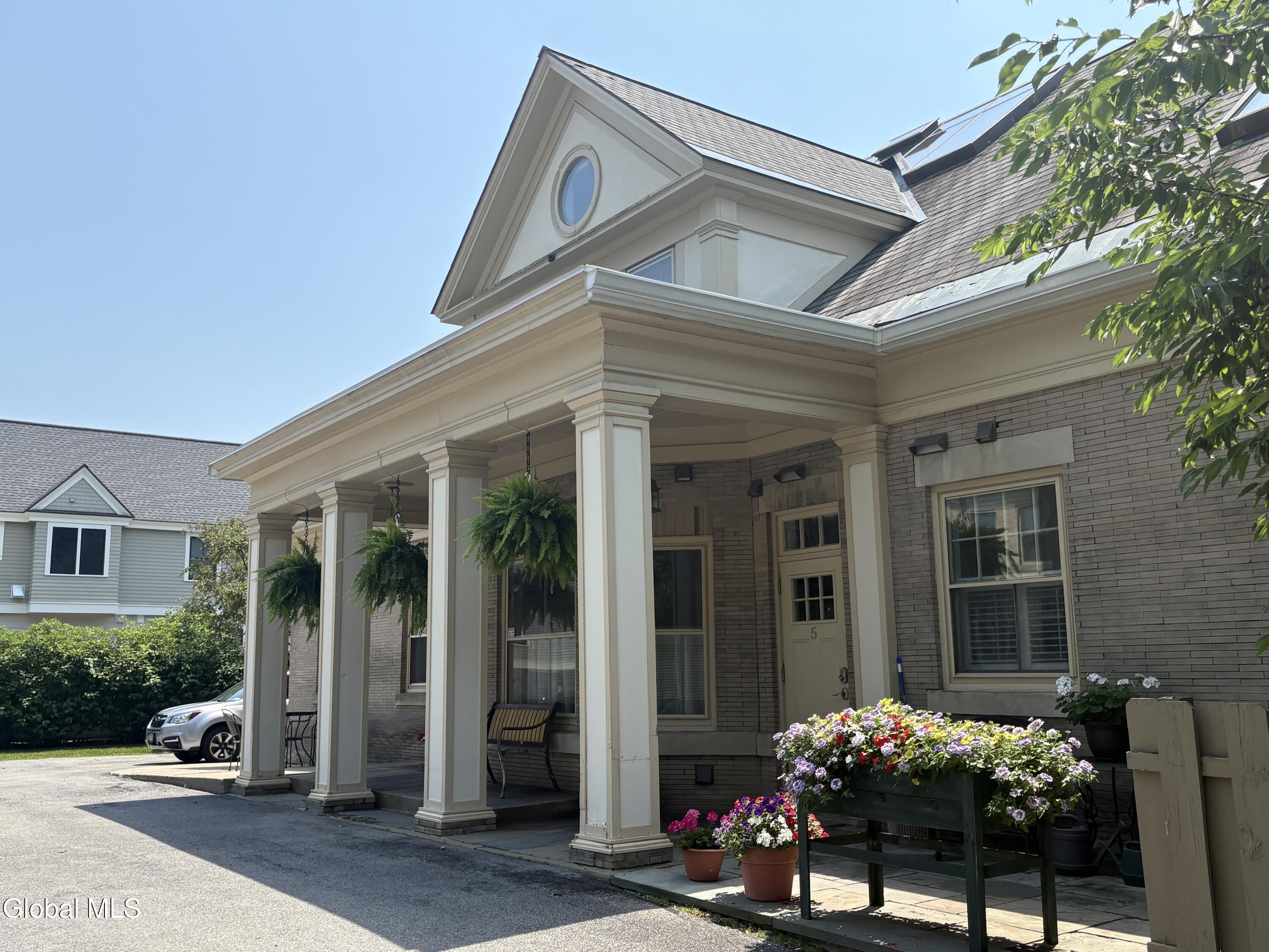 130 Regent Street Saratoga Springs NY 12866