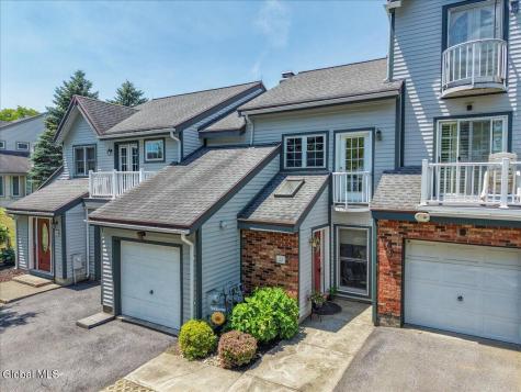 22 Lakeview Road Saratoga Springs NY 12866