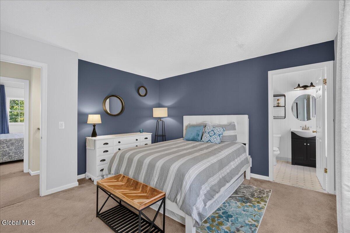 22 Lakeview Road Saratoga Springs NY 12866