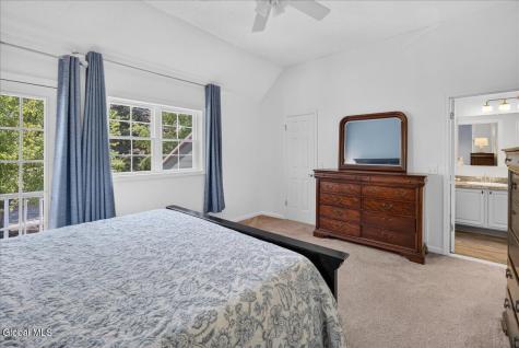 22 Lakeview Road Saratoga Springs NY 12866