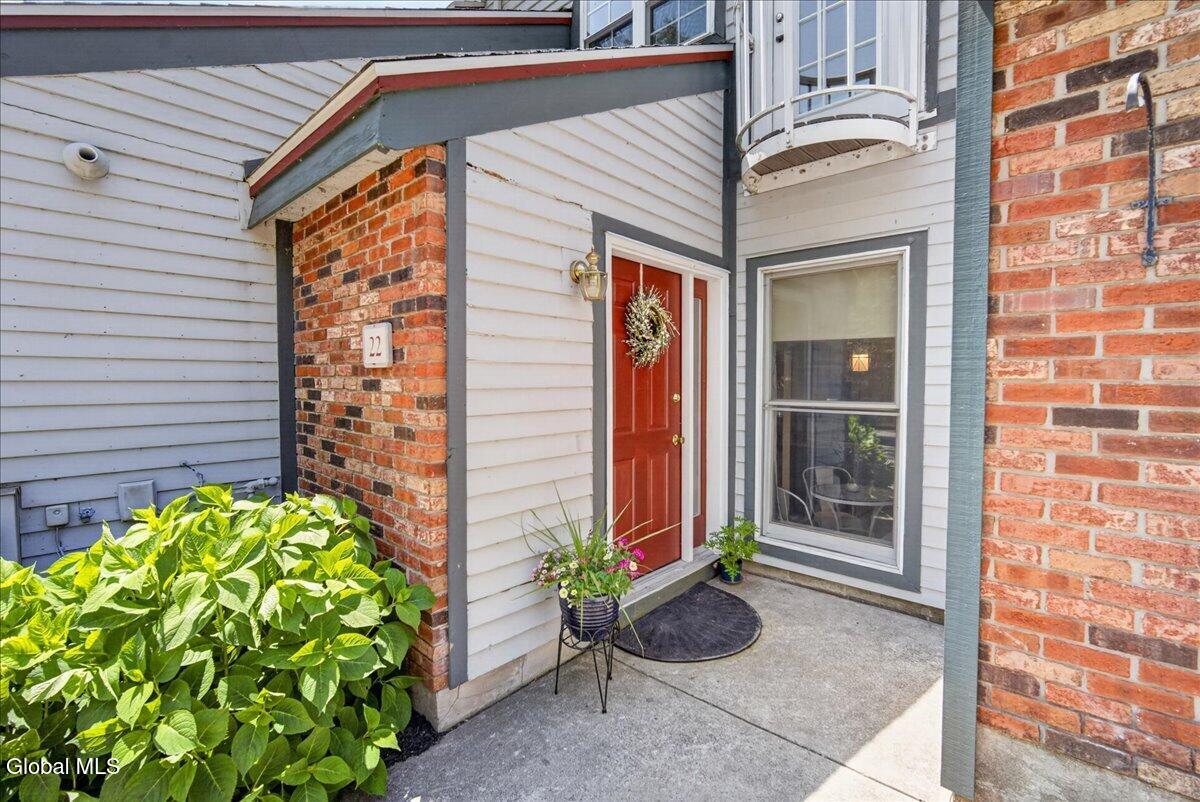 22 Lakeview Road Saratoga Springs NY 12866