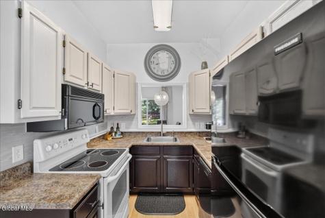 22 Lakeview Road Saratoga Springs NY 12866