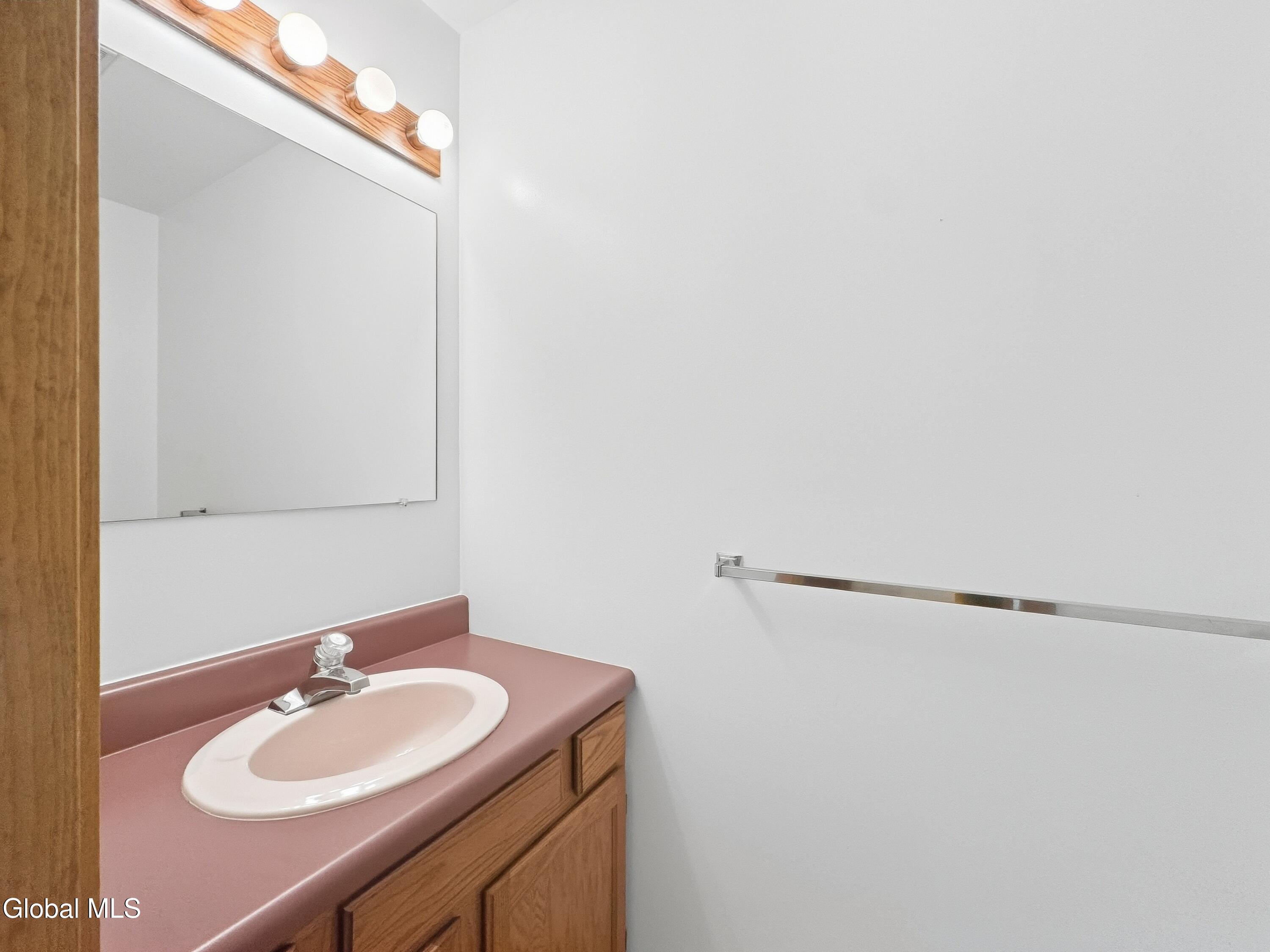 73 Velina Drive Albany NY 12203
