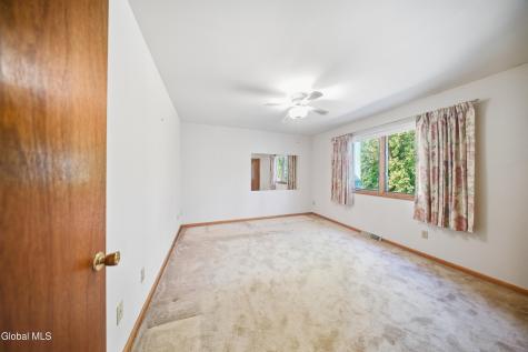 73 Velina Drive Albany NY 12203
