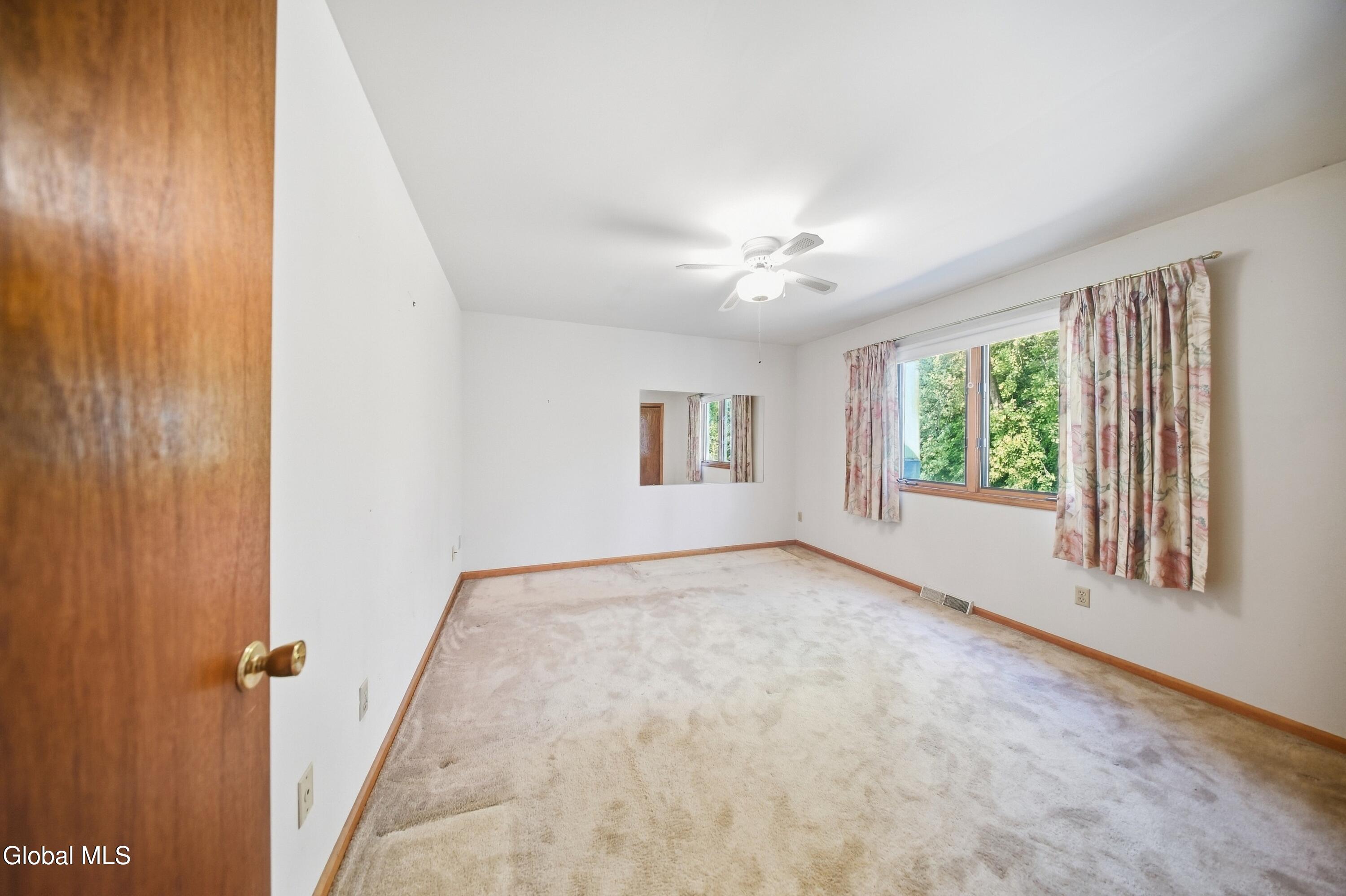 73 Velina Drive Albany NY 12203