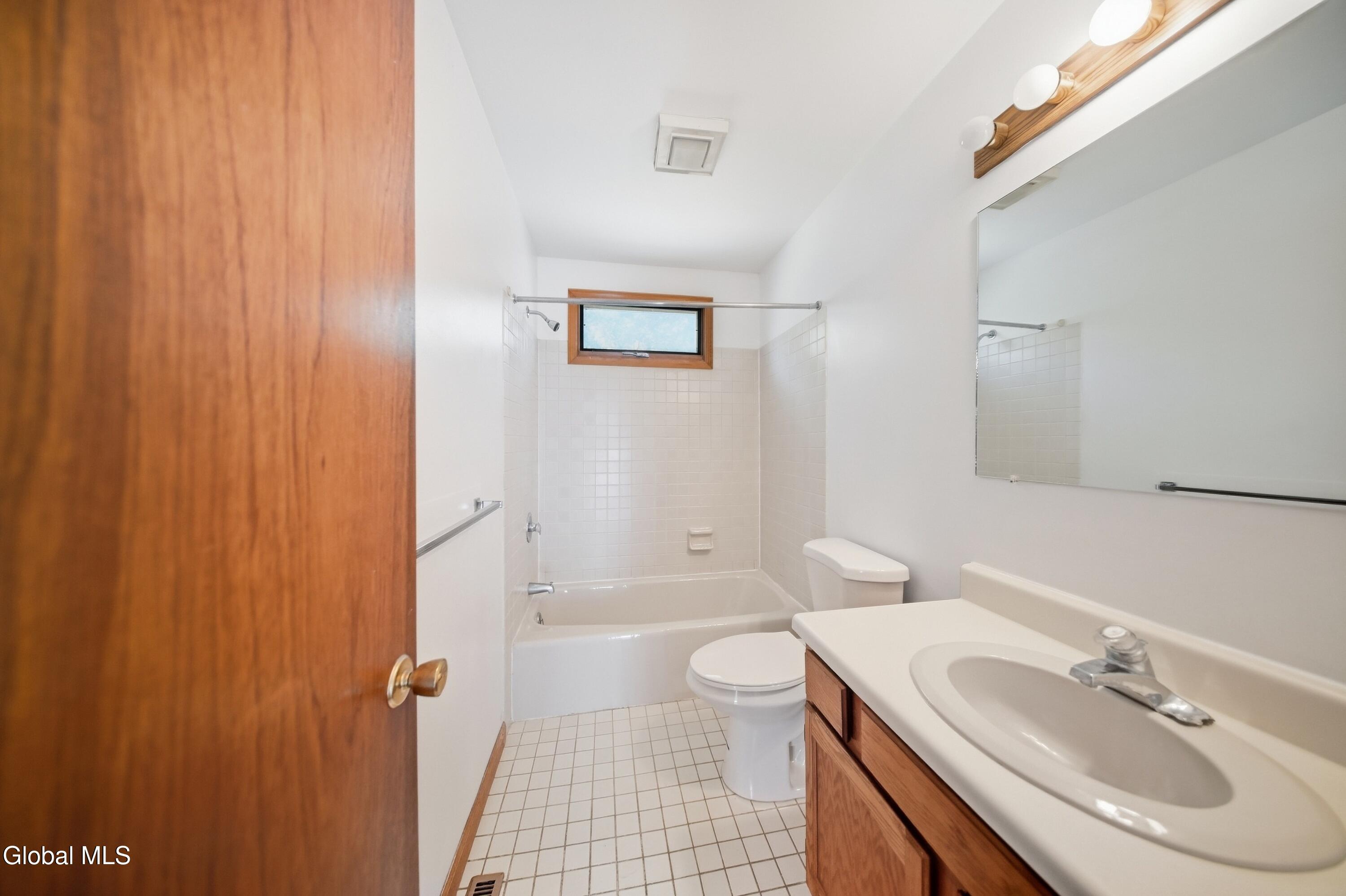 73 Velina Drive Albany NY 12203