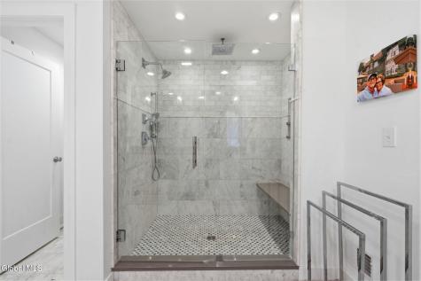 40 Cambridge Way Latham NY 12047