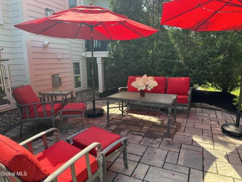 40 Cambridge Way Latham NY 12047