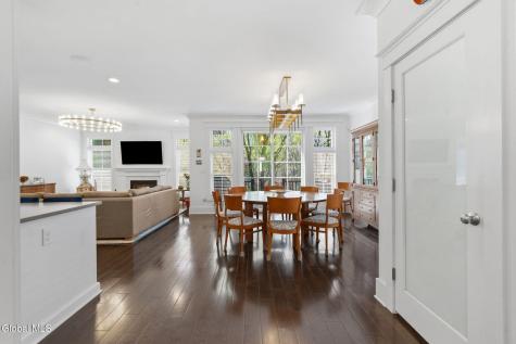 40 Cambridge Way Latham NY 12047