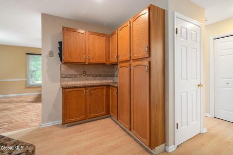 9 Ridgefield Drive Voorheesville NY 12186