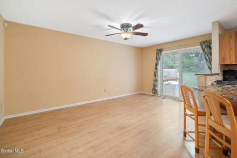 9 Ridgefield Drive Voorheesville NY 12186