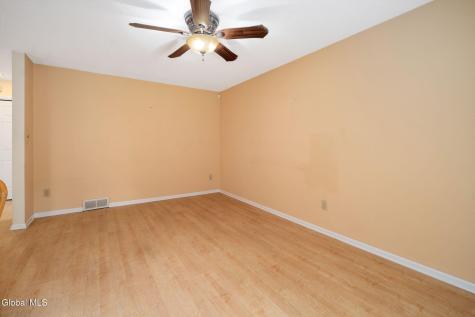 9 Ridgefield Drive Voorheesville NY 12186
