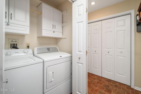 9 Ridgefield Drive Voorheesville NY 12186