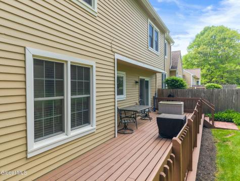 9 Ridgefield Drive Voorheesville NY 12186