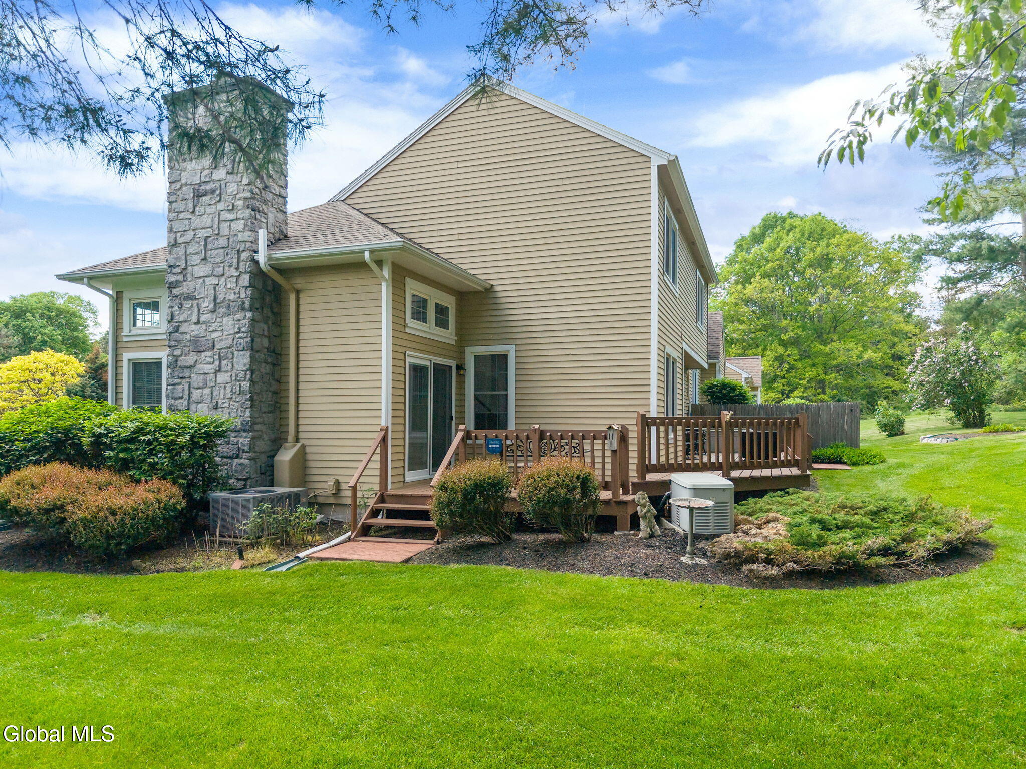 9 Ridgefield Drive Voorheesville NY 12186