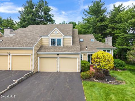 9 Ridgefield Drive Voorheesville NY 12186