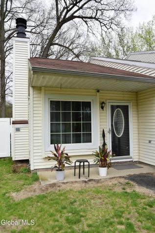 141 Tallow Wood Drive Clifton Park NY 12065