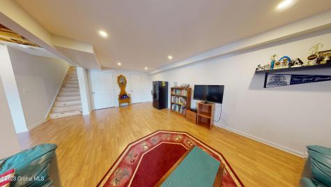 20 Ordelia Lane Round Lake NY 12151
