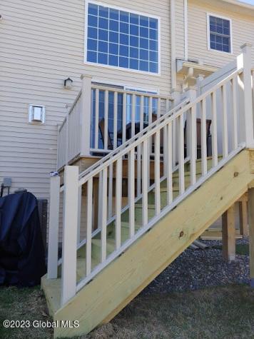 20 Ordelia Lane Round Lake NY 12151