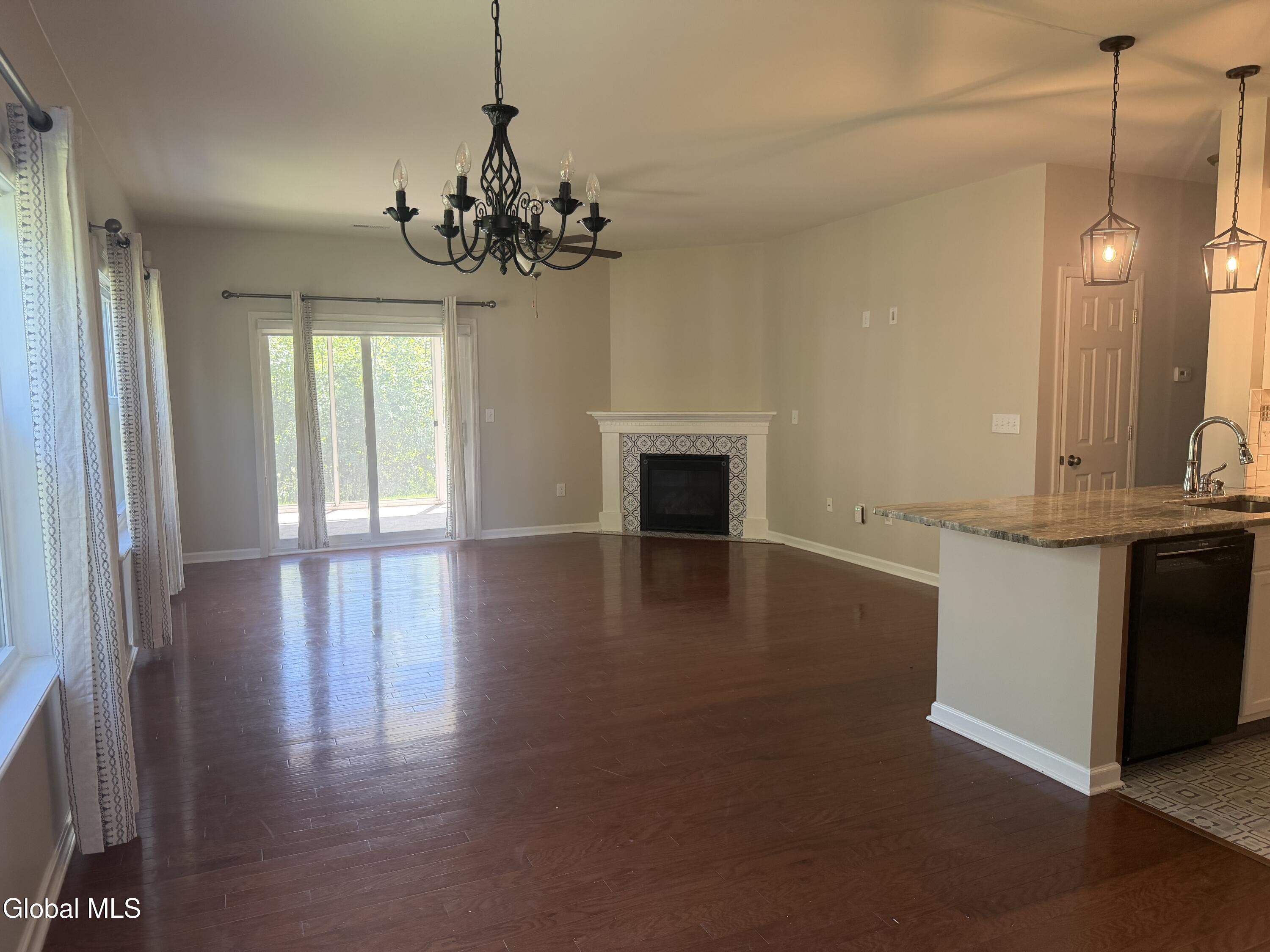 23 Stacey Court Cohoes NY 12047