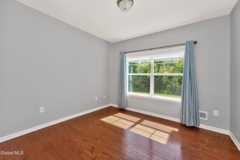 23 Stacey Court Cohoes NY 12047